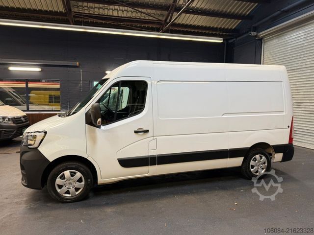 High top van RENAULT Master Kasten L2H2 Komfort Klima Tempomat PDC