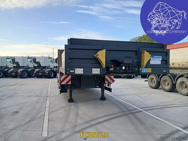 Semi-Tieflader Kässbohrer SLA 3