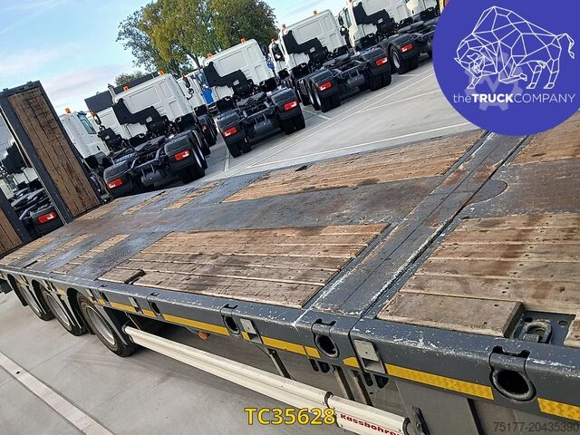 Semi-Tieflader Kässbohrer SLA 3