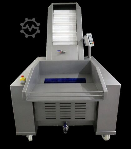 Brush fruit washer with double crusher Maurer Gép MDK 4000