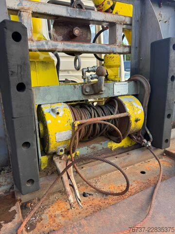 Car carrier van Renault Midliner 180 **8BOLTS-FRENCH TRUCK**