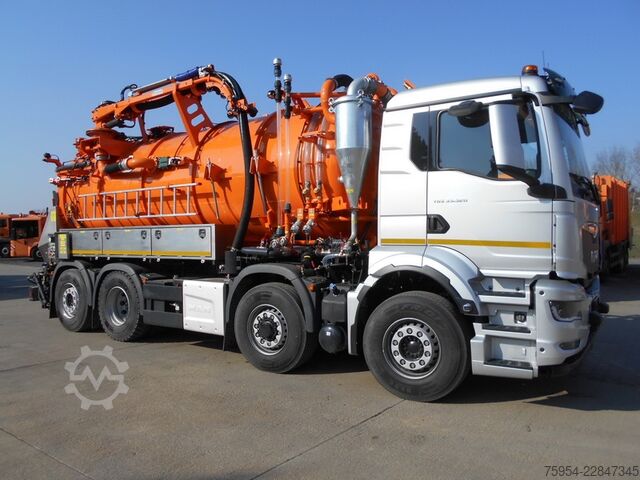 Saugwagen MAN TGS 35.520 8x2H-6 BL / Domos 17