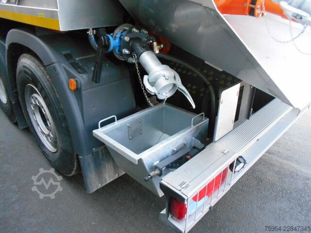 Saugwagen MAN TGS 35.520 8x2H-6 BL / Domos 17