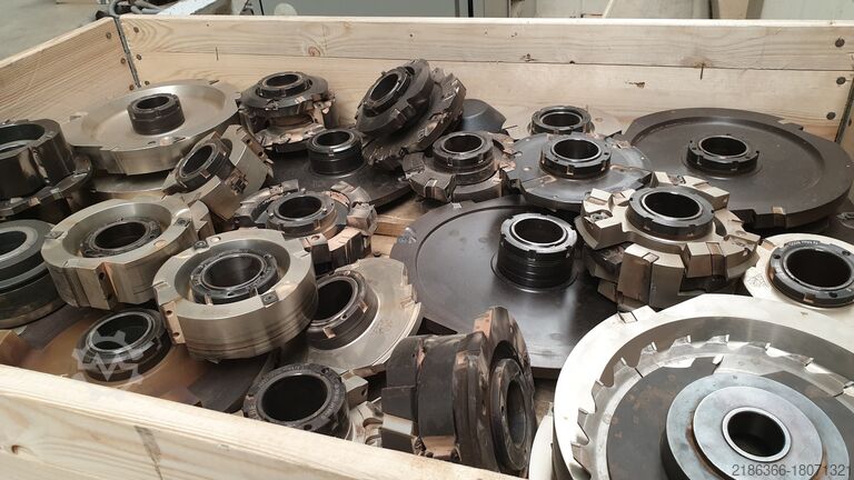 Machining center with throughfeed SCM Windor 40/60