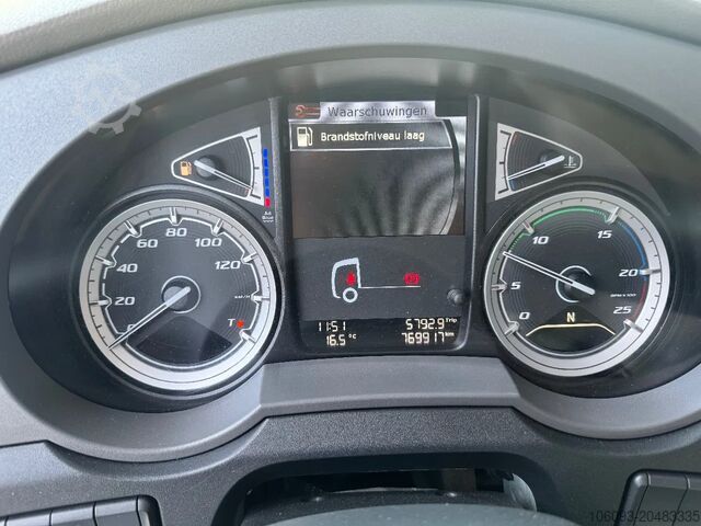 Standard-SZM DAF XF 480 Superspacecab