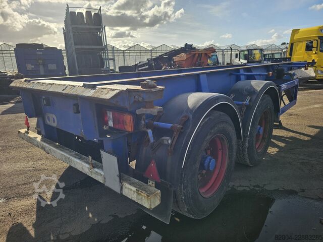 Transport von Containern MKF METALLBAU CS 20 / STEEL SUSPENSION/ BPW DRUM.