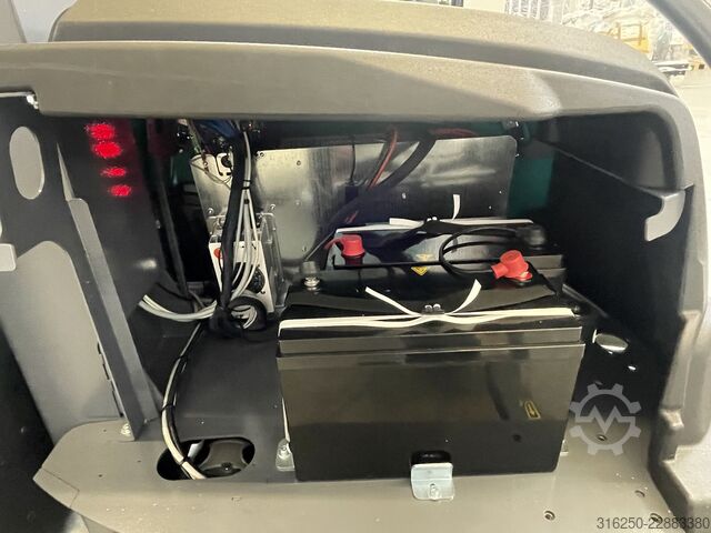 Mobile stretch winder with remote control ATLANTA - automatisches Folienanlegen NEOS 120-400% PreStretch