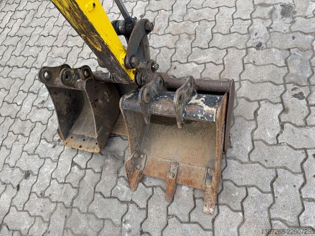 Mini excavator WACKER Neuson ET16 / 2019 BJ / 1.520 H / 3x Löffel