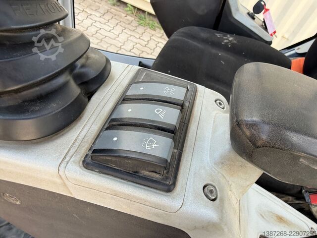 Mini excavator WACKER Neuson ET16 / 2019 BJ / 1.520 H / 3x Löffel