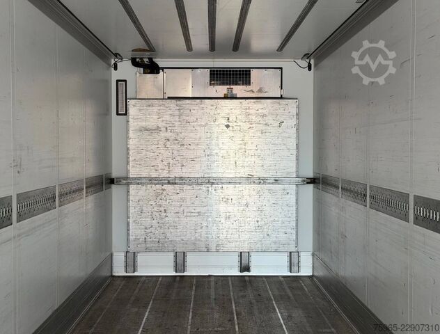 Kühlauflieger SCHMITZ CARGOBULL N/A SCB*S3B THERMO KING SLXi SCANDI 270 HOOG BLO