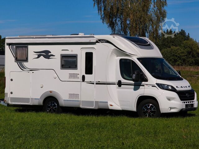 Teilintegriertes Wohnmobil LAIKA Ecovip 329, Längsbetten/Hubbett