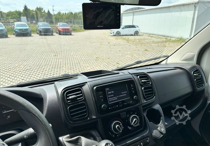 Transporter with suitcase Opel Movano Koffer DHollandia