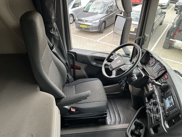 Standard tractor Scania R450 Highline / Retarder / 808 dkm / APK TUV 07-26