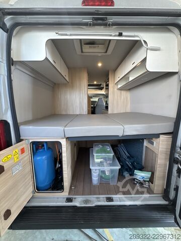 Wohnmobil Fiat Ducato Weinsberg Carabus 2023 | Cambio manuale | Tetto a soffietto
