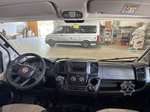 Wohnmobil Fiat Ducato Weinsberg Carabus 2023 | Cambio manuale | Tetto a soffietto