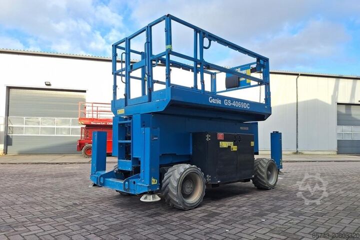 Scissor lift Genie GS4069DC Electric, 14m Working Height, 363kg Capac