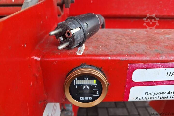 Scissor lift Holland Lift Combistar B-165EL25 Electric, 18.5m Working Height