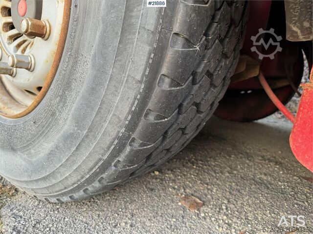 Container transport Istrail 3-axle container trailer