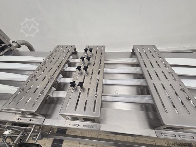 Midrange croissant machine Rademaker Rademaker midrange croissant machine + V moulder