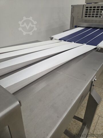 Midrange croissant machine Rademaker Rademaker midrange croissant machine + V moulder