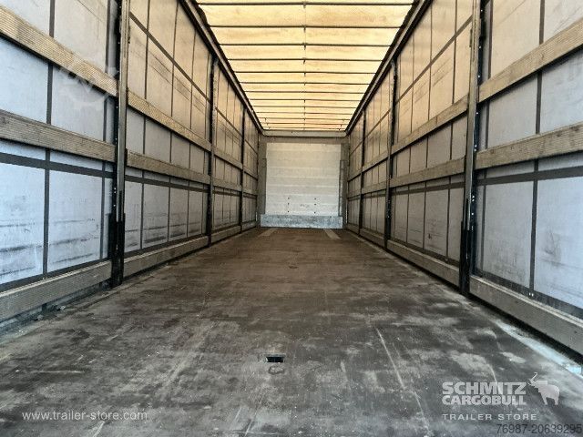 Open semitrailer with tarp Schmitz Cargobull Curtainsider Standard Faltwandtür rechts