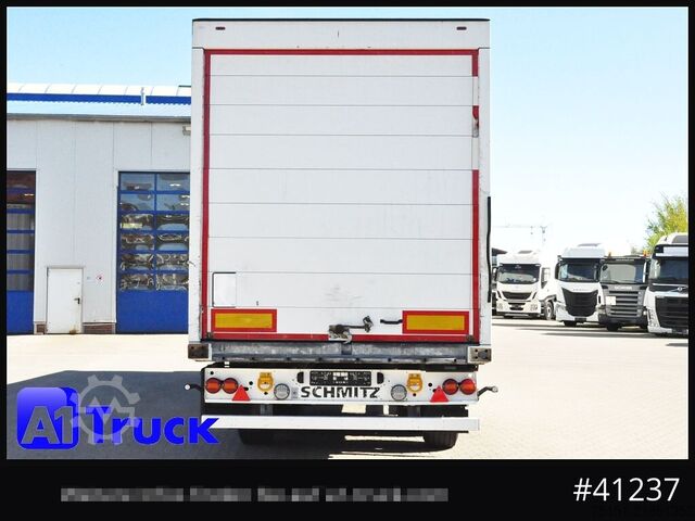 Box semitrailer SCHMITZ SCB S3B, Trockenfracht, Liftachse, Innenwände beschädigt
