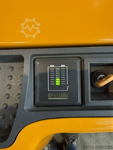 Hochhubwagen Jungheinrich EJC 214 Z / 835 Std.