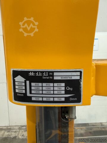 Hochhubwagen Jungheinrich EJC 214 Z / 835 Std.