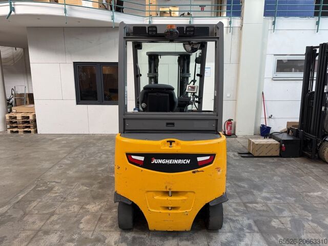 Elektro 4 Rad-Stapler Jungheinrich EFG 425 K SP / 1702 Std. / Container Version