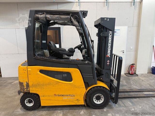 Elektro 4 Rad-Stapler Jungheinrich EFG 425 / AKKU 2022 / Container Version