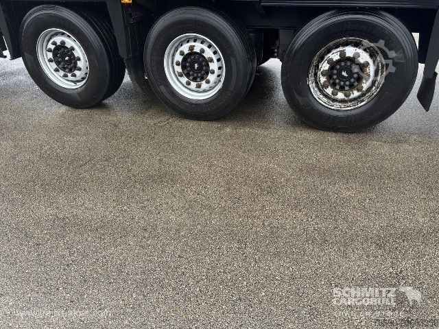 Open semitrailer with tarp Schmitz Cargobull Semitrailer Curtainsider Standard