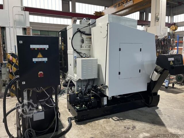 Bearbeitungszentrum HURCO VMX 42