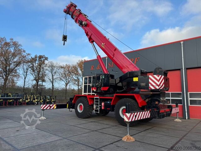 Rough terrain crane Terex RT 100