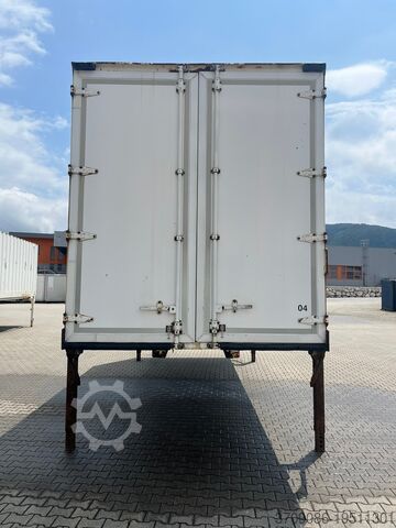 Swap body with box body Spier 8wk745