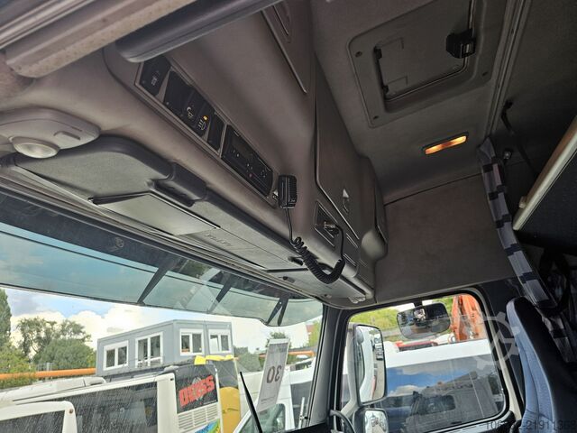 Roll-off tipper truck Volvo FH520 6x4 Multilift SAWO 20T