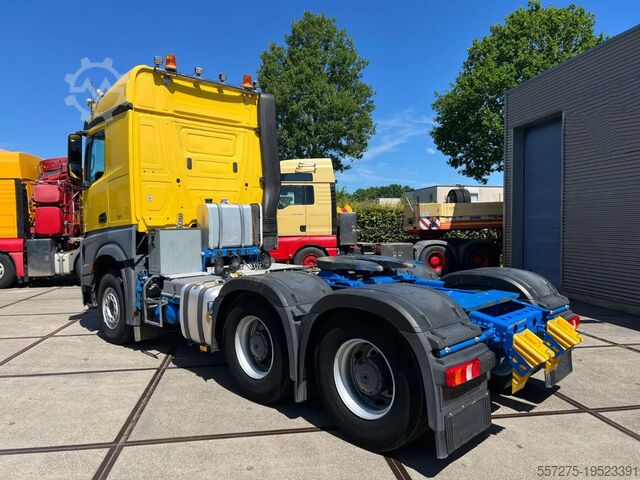 Heavy load Mercedes-Benz Arocs 2663 6x4