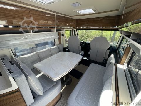 Integrated camper Eura Mobil Integra 890 QB inkl. Vollluftfederung