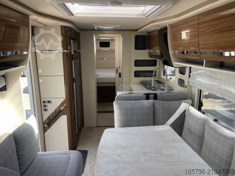 Integrated camper Eura Mobil Integra 890 QB inkl. Vollluftfederung
