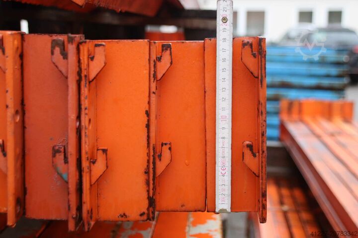 Palettenregal 34 Ständer 104 Traversen unbekannt Tiefe 1100 mm