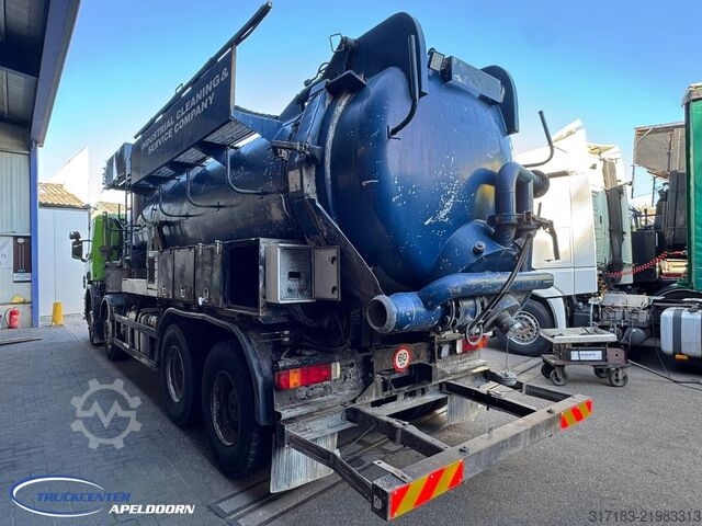 Vacuum truck Scania P420 Naaktgeboren VP 8000, 8x4 Bladgeveerd, Han...