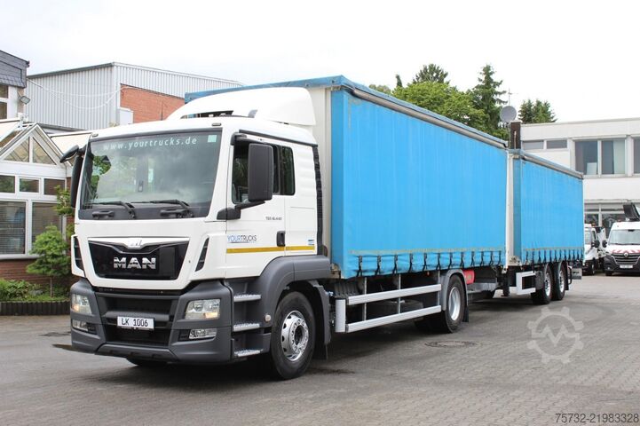 Flatbed truck with tarp MAN TGS 18.440 Plane Zug Schlafplatz AHK Retarder
