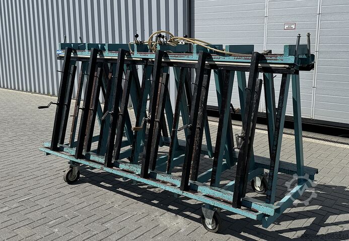Double-sided trapezoidal pneumatic press TECH-FA 