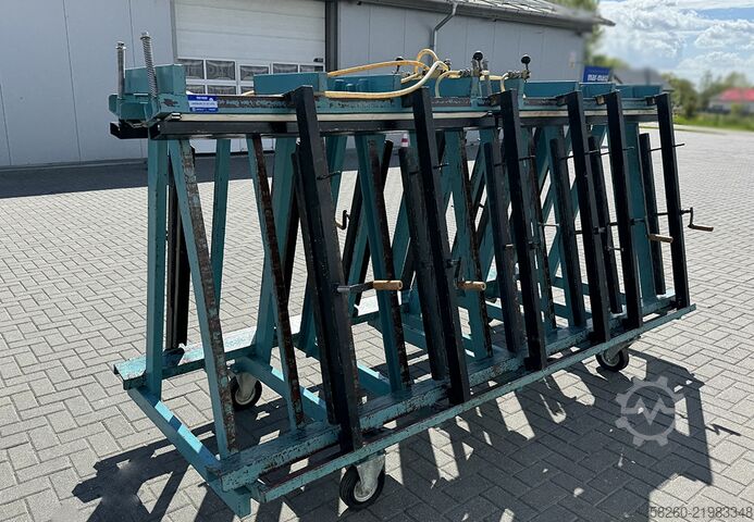 Double-sided trapezoidal pneumatic press TECH-FA 