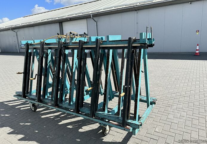 Double-sided trapezoidal pneumatic press TECH-FA 