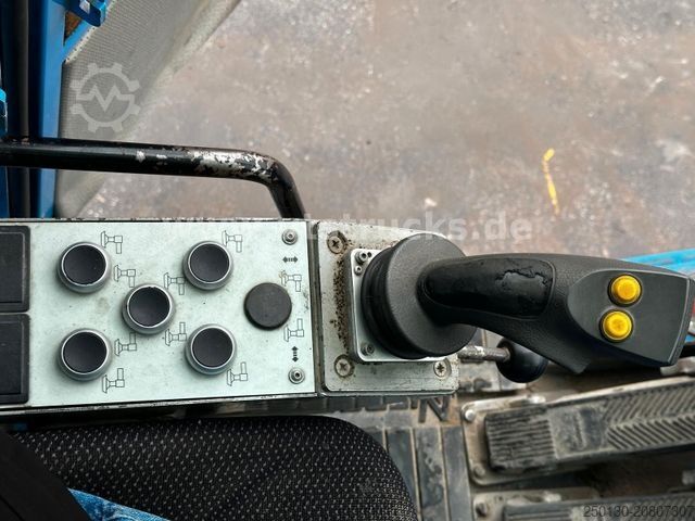 Baggerlader SENNEBOGEN S613 M-D Teleskop-Kran Palettengabel