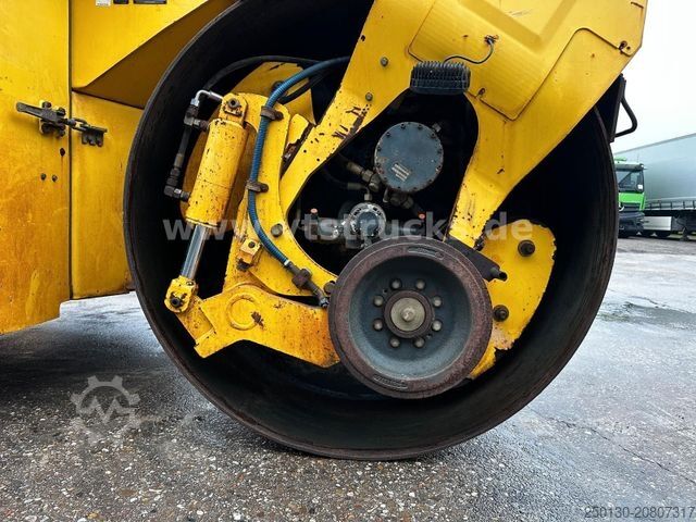 Walzenzug BOMAG BW 174 AD Variomatic Tandemwalze
