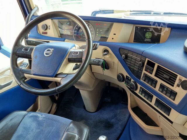 Standard-SZM Volvo FH 13.500 Globetrotter XL 6x2 - Custom interior...