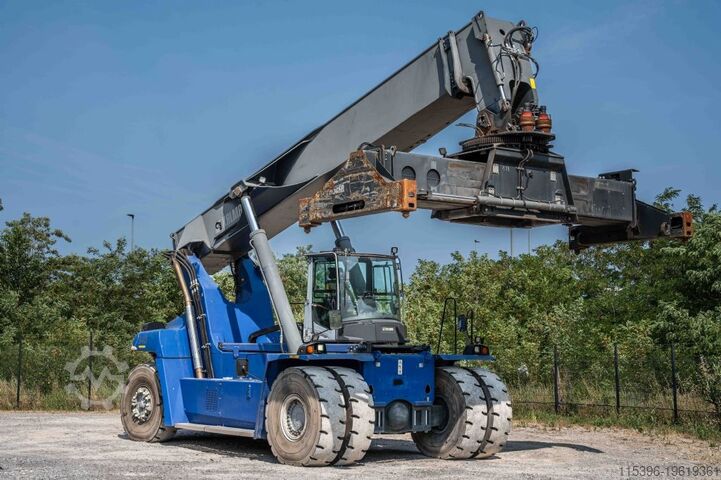 Full-container reach stacker Kalmar DRG450-60S5