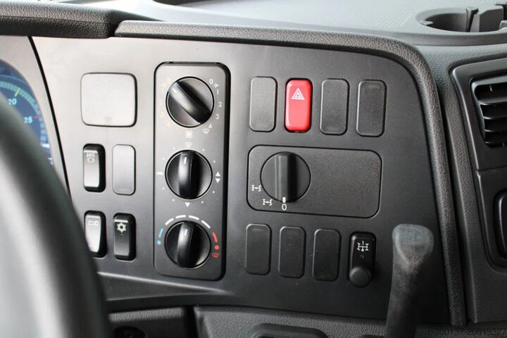 Kipper Mercedes-Benz Axor 3344 K 6x4 Tipper Truck