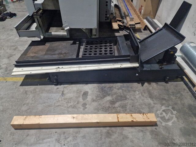 Vertikales Bearbeitungszentrum DMG MillTap 700